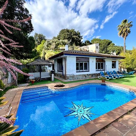 Sant Cebrià de Vallalta Casa Paraiso Piscina Tranquilidad מראה חיצוני תמונה