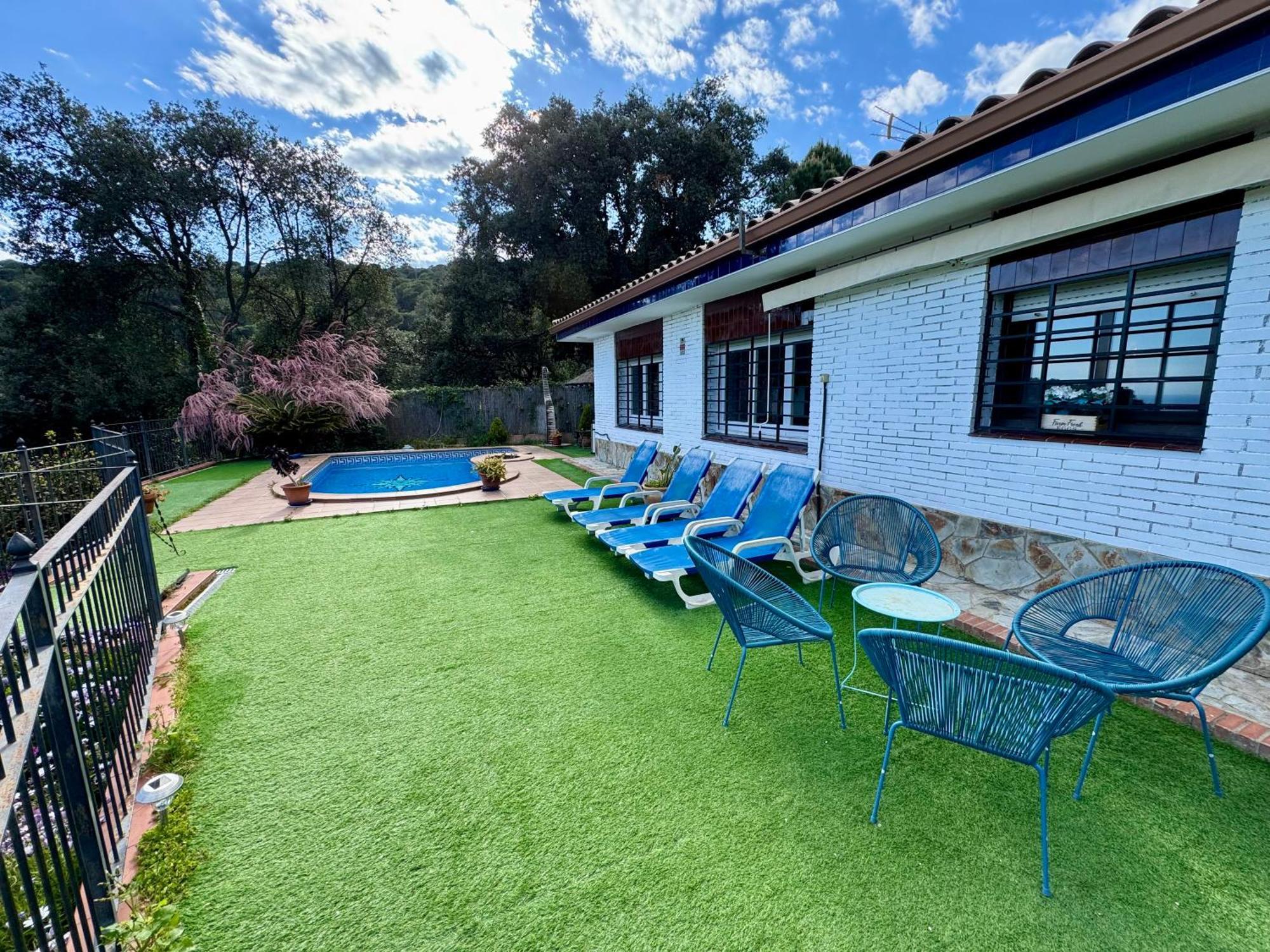 Sant Cebrià de Vallalta Casa Paraiso Piscina Tranquilidad מראה חיצוני תמונה