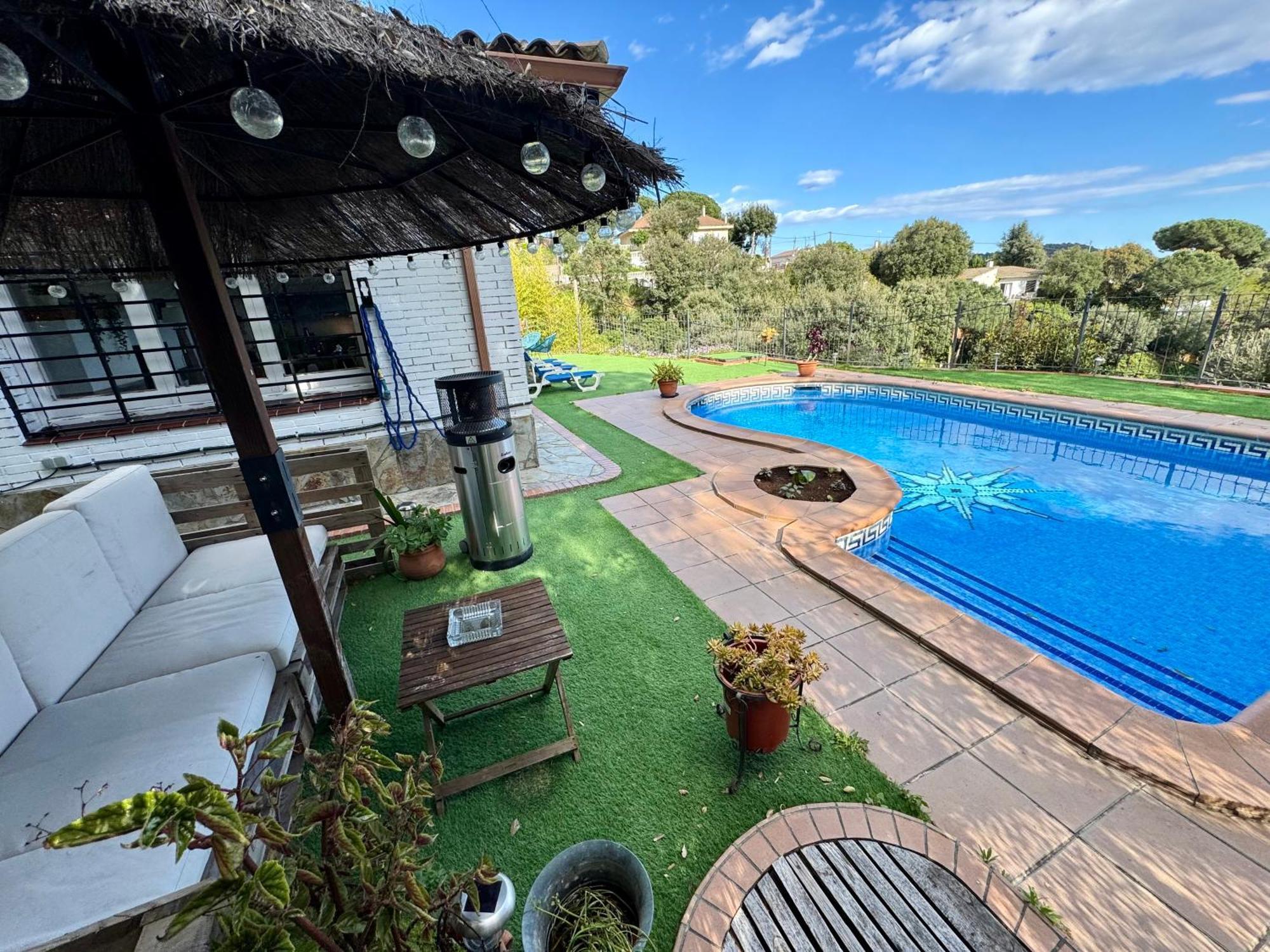 Sant Cebrià de Vallalta Casa Paraiso Piscina Tranquilidad מראה חיצוני תמונה
